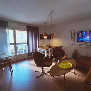Appartement Super Appartement 2 A 6 Pers Garage Prive, Centreville, Plage 150M, 2 Terrasses, Sainte-Maxime